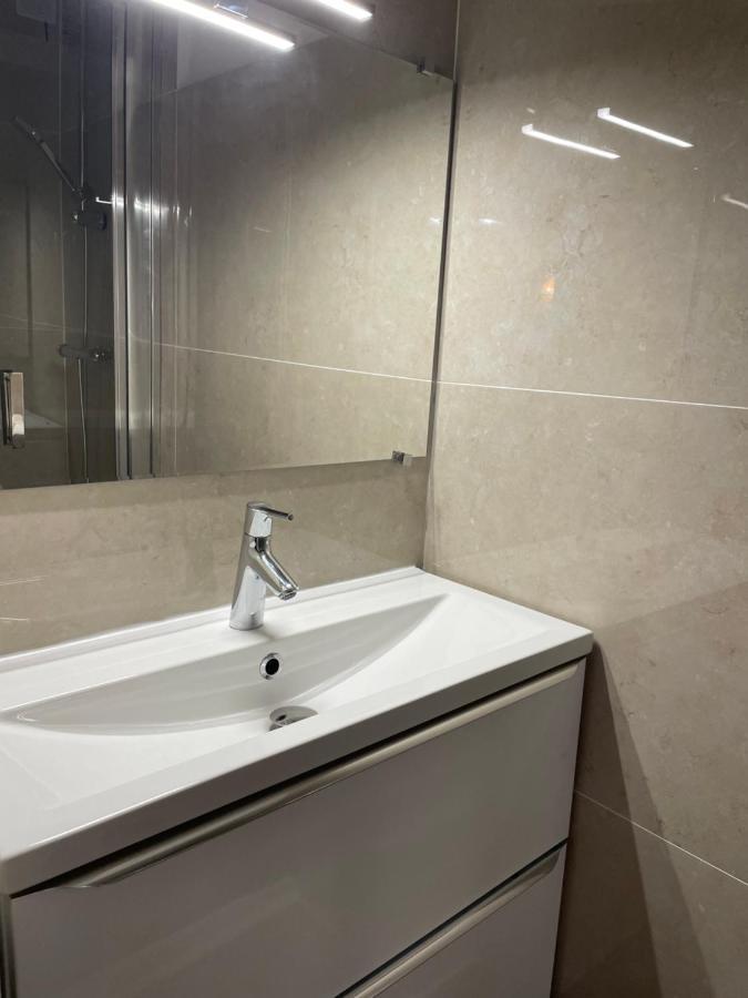 Sole Mia, Appt 2/4Pers Au Coeur De Bormes Apartment ภายนอก รูปภาพ